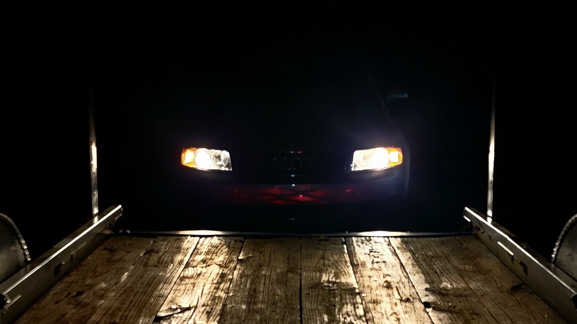 Audi A4 Avant headlights in the dark